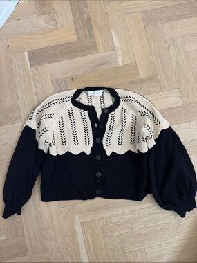 Cropped Two-Tone Black and Cream Knit Cardigan Sweater